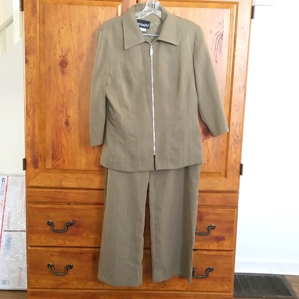 Brioche 3 Pc Suit 13/14 Skirt Pants Jacket
